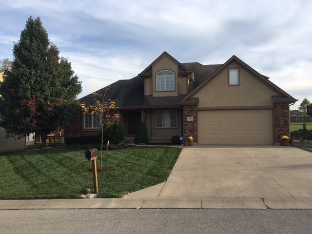 1111 NW Burr Oak Ln