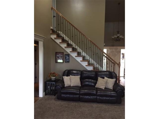 1111 NW Burr Oak Ln