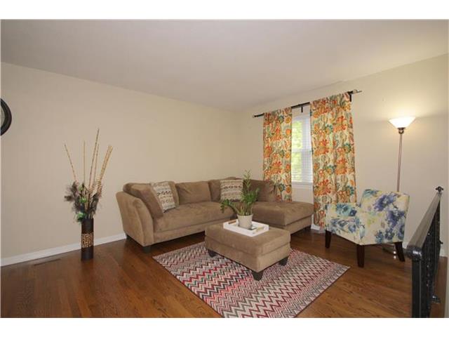 For Sale: 3544 S Debra St Independence, MO 64055