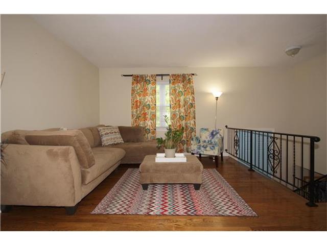 For Sale: 3544 S Debra St Independence, MO 64055