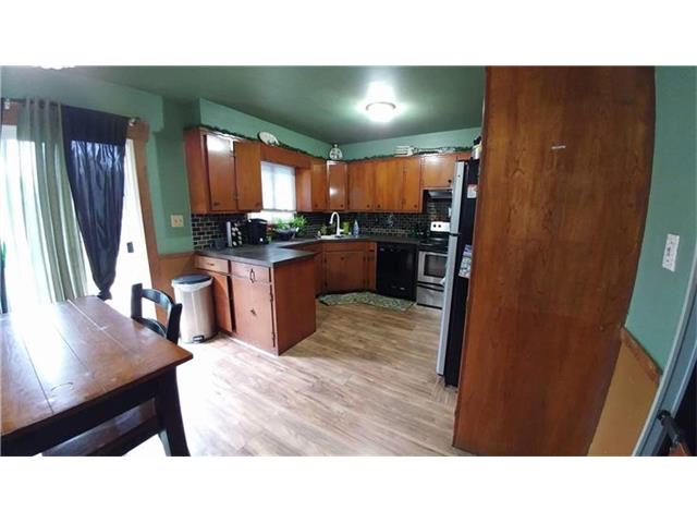 For Sale: 18512 E 6th St Independence, MO 64056