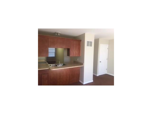 For Sale: 906 SE Hampton Ct Lees Summit, MO 64063