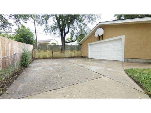 622 NW Village Dr