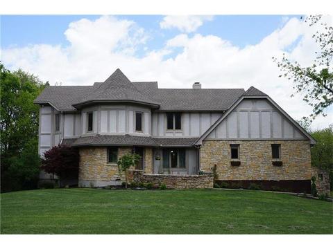 508 SW Lake Side Dr