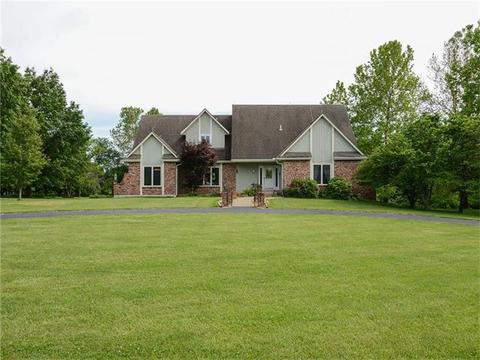 508 SW Lake Side Dr
