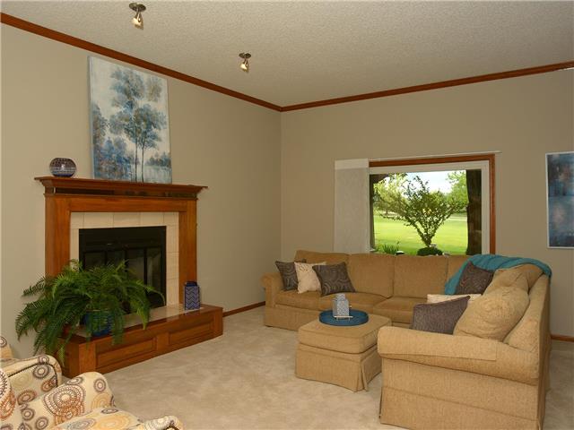 For Sale: 613 NE St Andrews Cir Lees Summit, MO 64064
