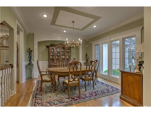 For Sale: 648 NE Shoreline Dr Lees Summit, MO 64064
