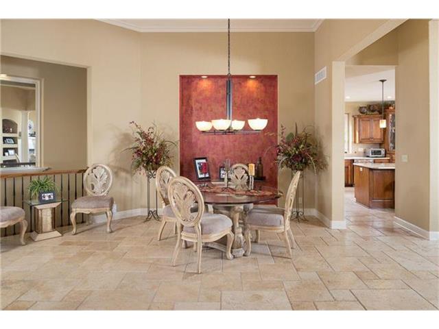 4428 NE Shadow Valley Cir