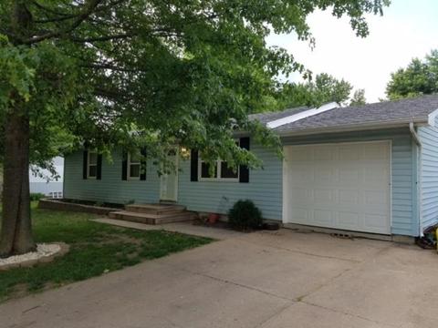 612 N Sanderson Dr