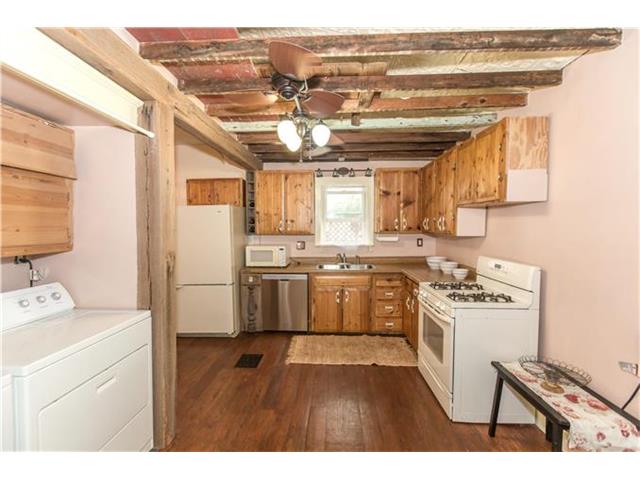 For Sale: 453 Choctaw St Liberty, MO 64068