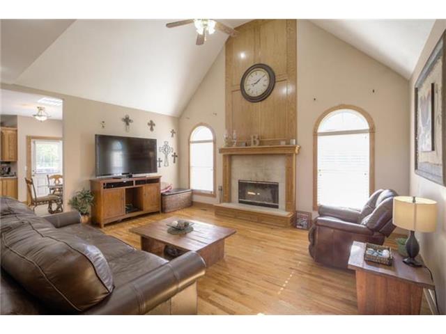 For Sale: 23505 S Lucille Ln Peculiar, MO 64078