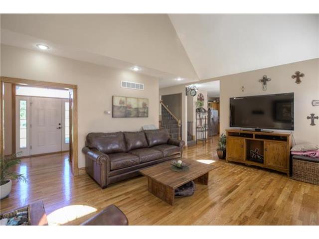For Sale: 23505 S Lucille Ln Peculiar, MO 64078