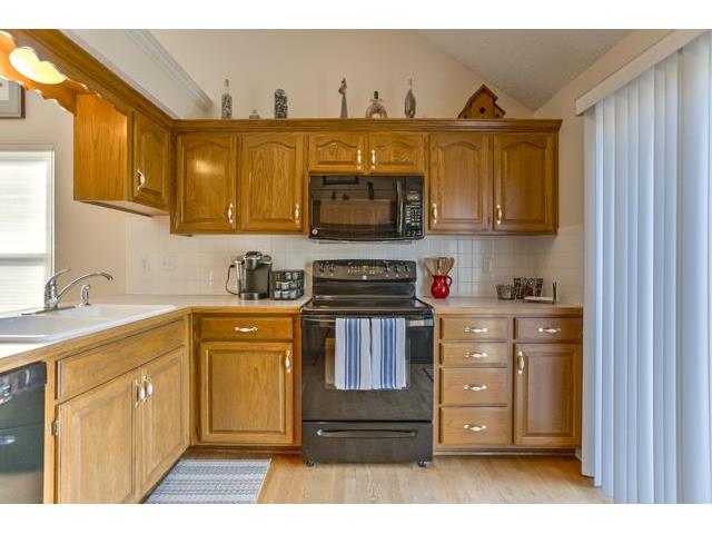 For Sale: 1428 SE Newberry Pl Lees Summit, MO 64081