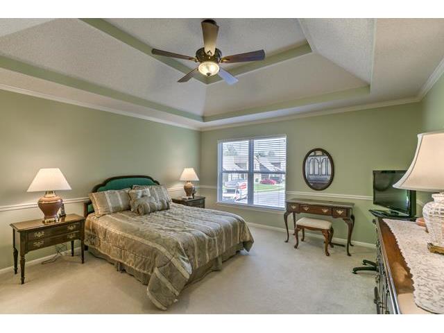 For Sale: 1428 SE Newberry Pl Lees Summit, MO 64081