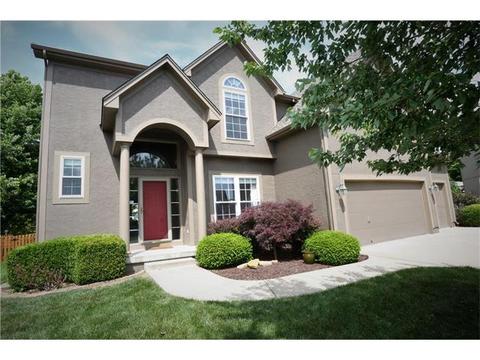 1112 SW Blazing Star Dr
