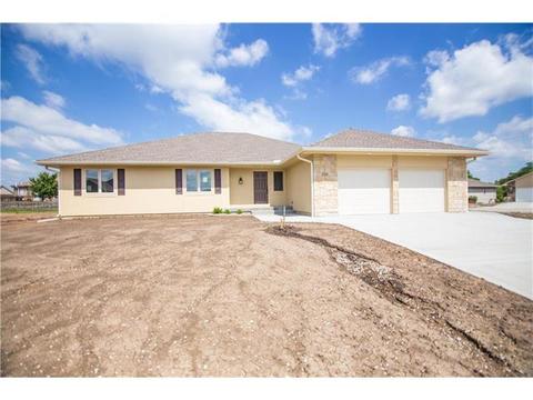 710 Gamma Grass Pl