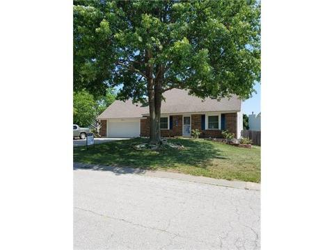 1729 NE Nine Oaks Dr