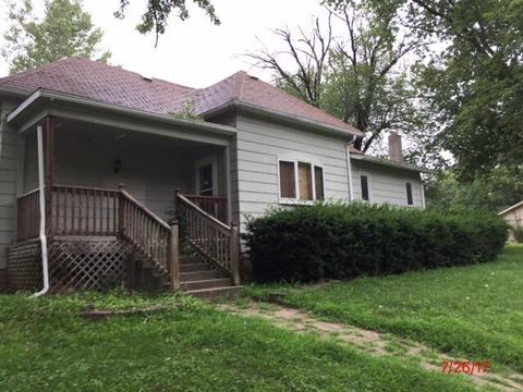 205 S June St