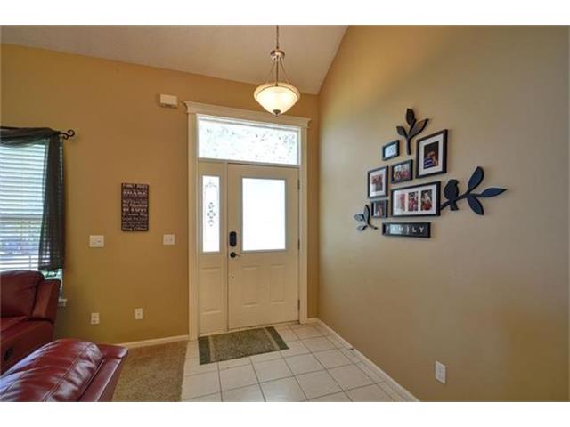 For Sale: 406 Donegal Dr Smithville, MO 64089