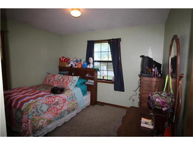 701 Foster Ln