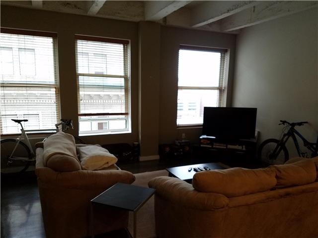 21 W 10th St #8C