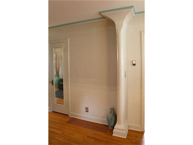 For Sale: 704 E 61st St Kansas City, MO 64110
