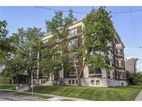 4545 Wornall Rd #1003