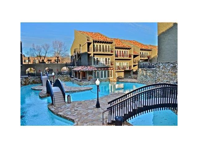 For Sale: 1111 W 46 St #APT 54 Kansas City, MO 64112