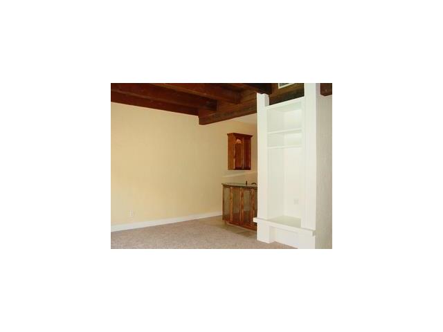 For Sale: 1111 W 46 St #APT 54 Kansas City, MO 64112