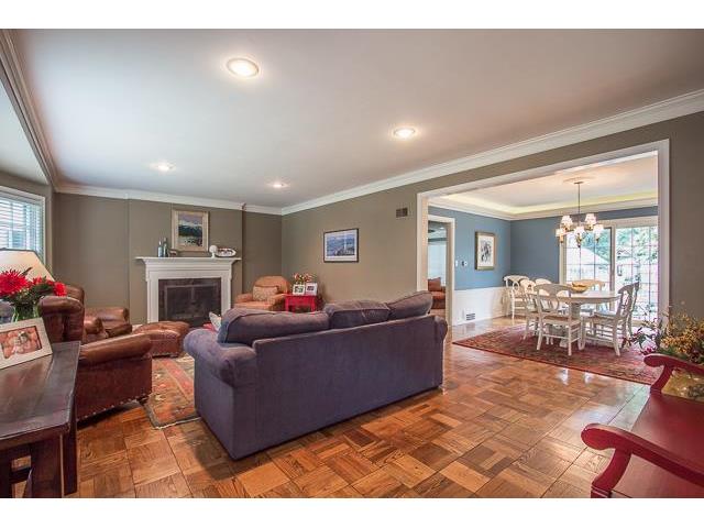 For Sale: 1021 W 69th St Kansas City, MO 64113