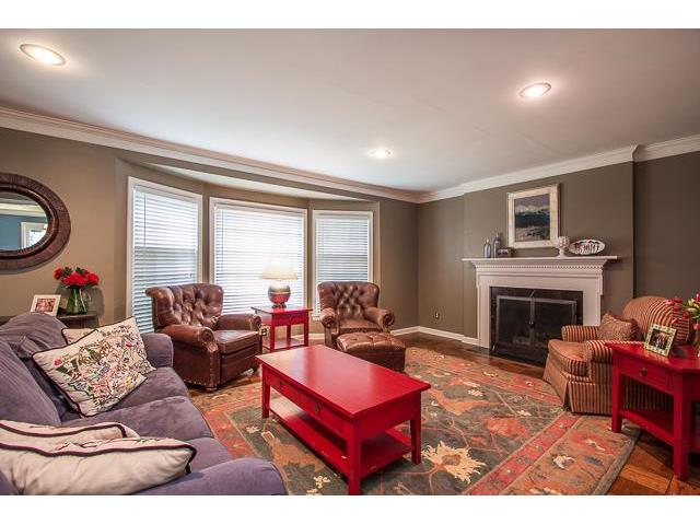 For Sale: 1021 W 69th St Kansas City, MO 64113