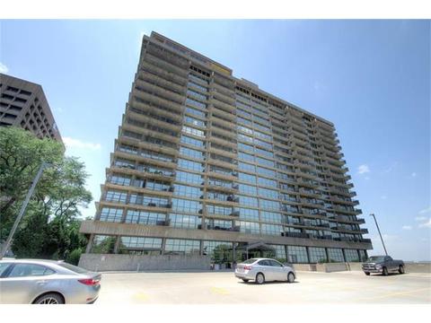 112 Pointe Dr