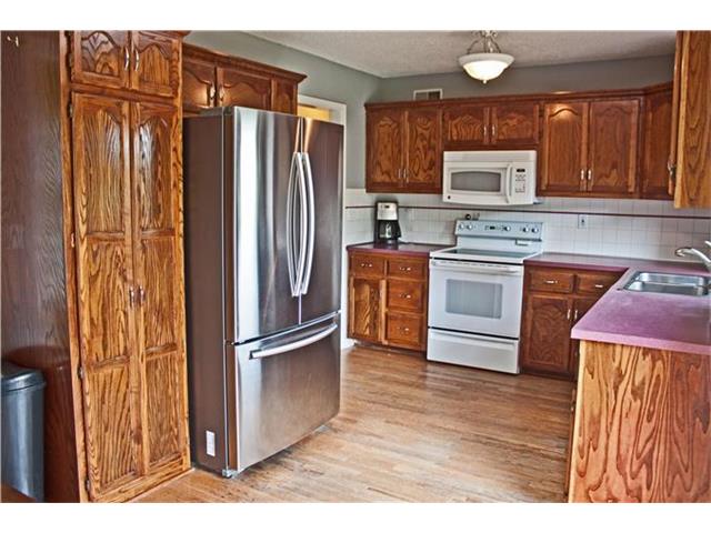 1010 NW 63rd St, Kansas City MO 64118