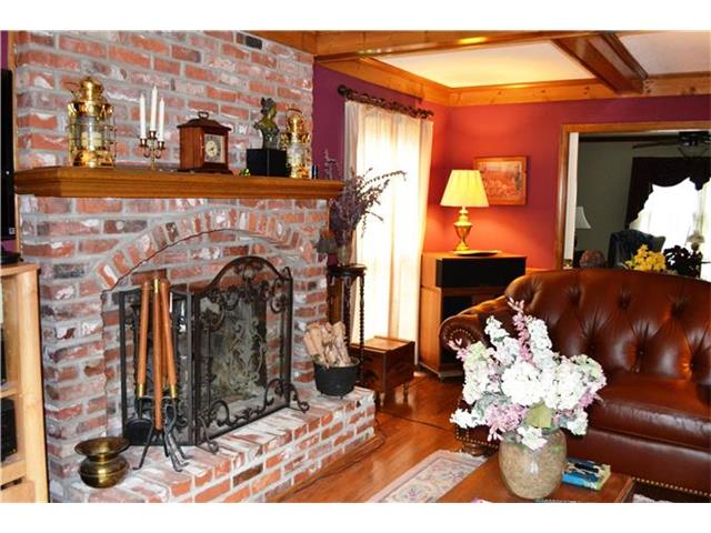 For Sale: 4320 NE 59th Ter Kansas City, MO 64119