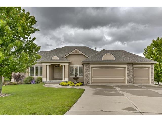 For Sale: 6928 N Colorado Ave Kansas City, MO 64119