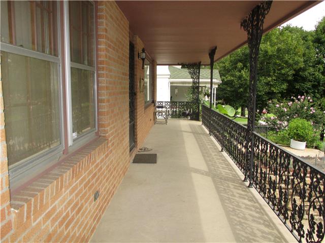4122 Scarritt Ave