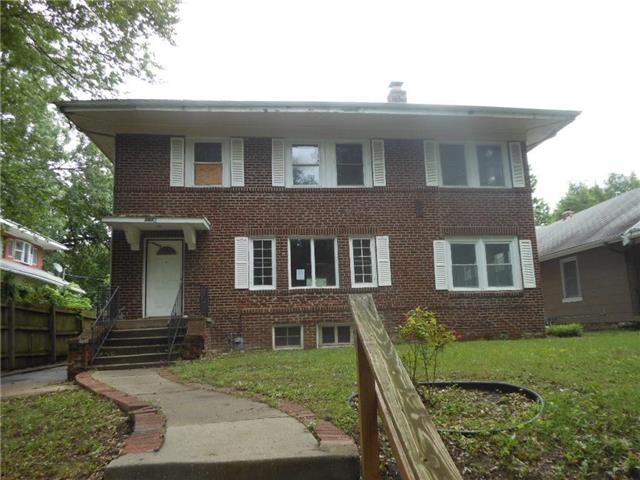 For Sale: 5431 Garfield Ave Kansas City, MO 64130