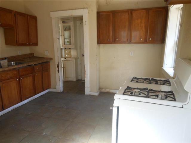 For Sale: 5431 Garfield Ave Kansas City, MO 64130