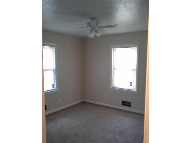 For Sale: 10201 Belmont Ave Kansas City, MO 64134