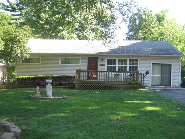 For Sale: 7003 E 113th St Kansas City, MO 64134