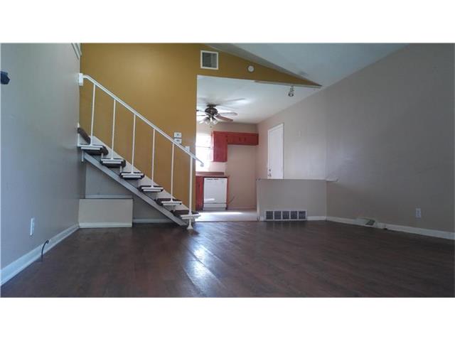 3403 E 107th Ter