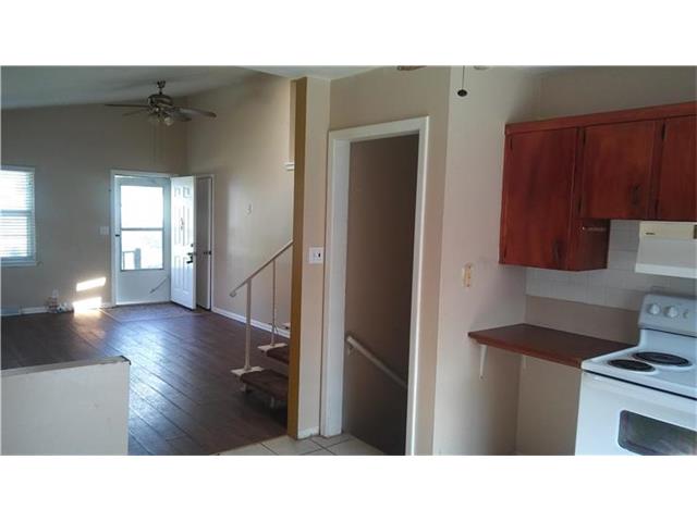 3403 E 107th Ter