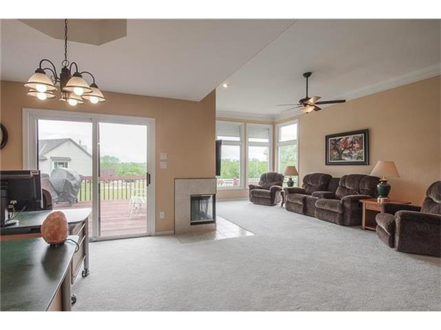 For Sale: 8806 Crysler Ave Kansas City, MO 64138
