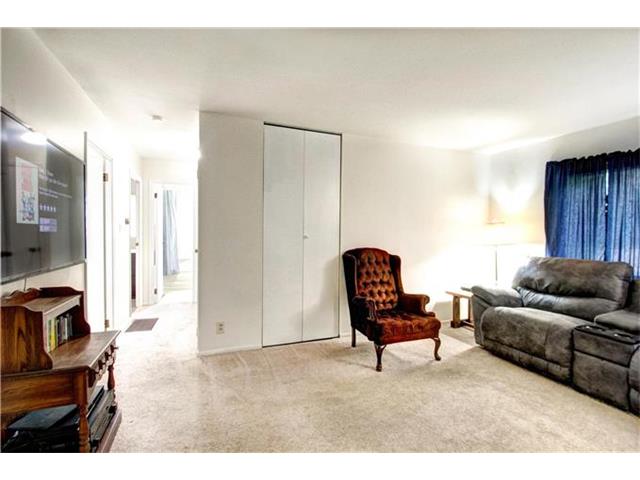 For Sale: 9404 Mckinley Ave Kansas City, MO 64138