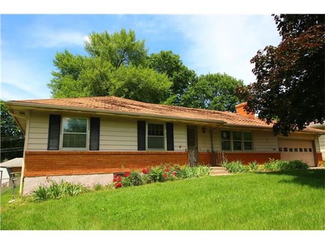 For Sale: 9356 E 77th St Kansas City, MO 64138