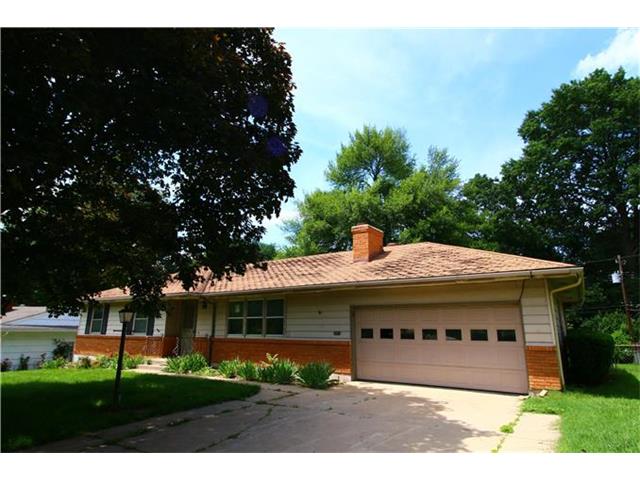 For Sale: 9356 E 77th St Kansas City, MO 64138