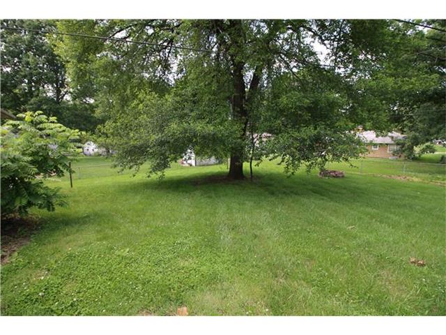 For Sale: 9356 E 77th St Kansas City, MO 64138