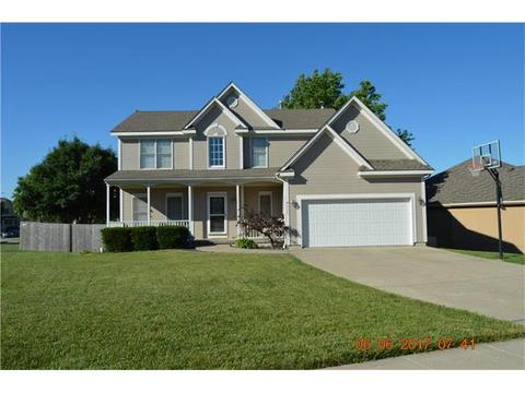6734 N Charleston Dr
