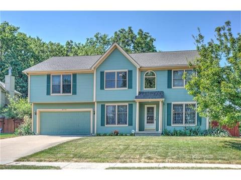 6734 N Charleston Dr