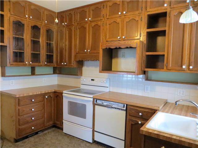 For Sale: 506 W Pine St Butler, MO 64730